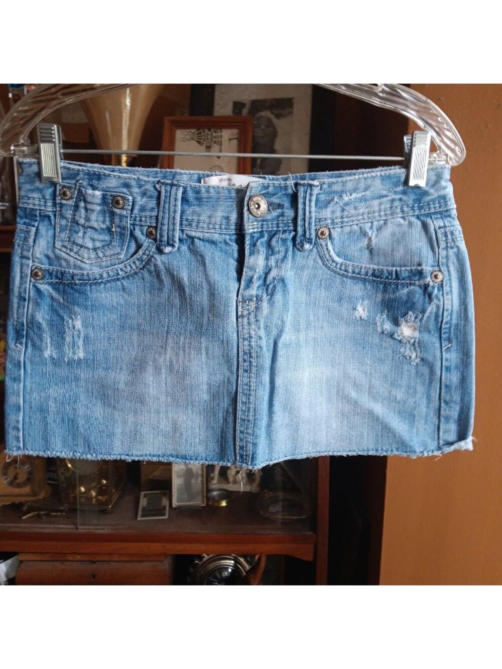Aeropostale Distressed Denim Mini Skirt Size 3/4 Light Wash Frayed Hem 15W